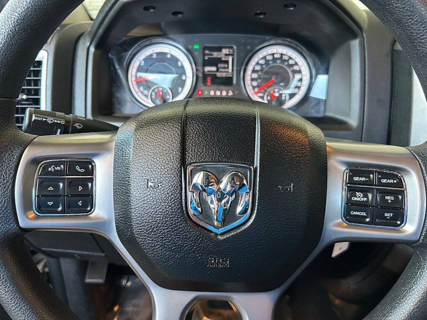2024 White Ram 1500 Classic 2WD (1C6RR6GG5RS) , Automatic 8-Spd transmission, located at 412 Auto Vista Drive, Palmdale, 93551, (661) 945-0620, 34.592636, -118.136681- Photo#21