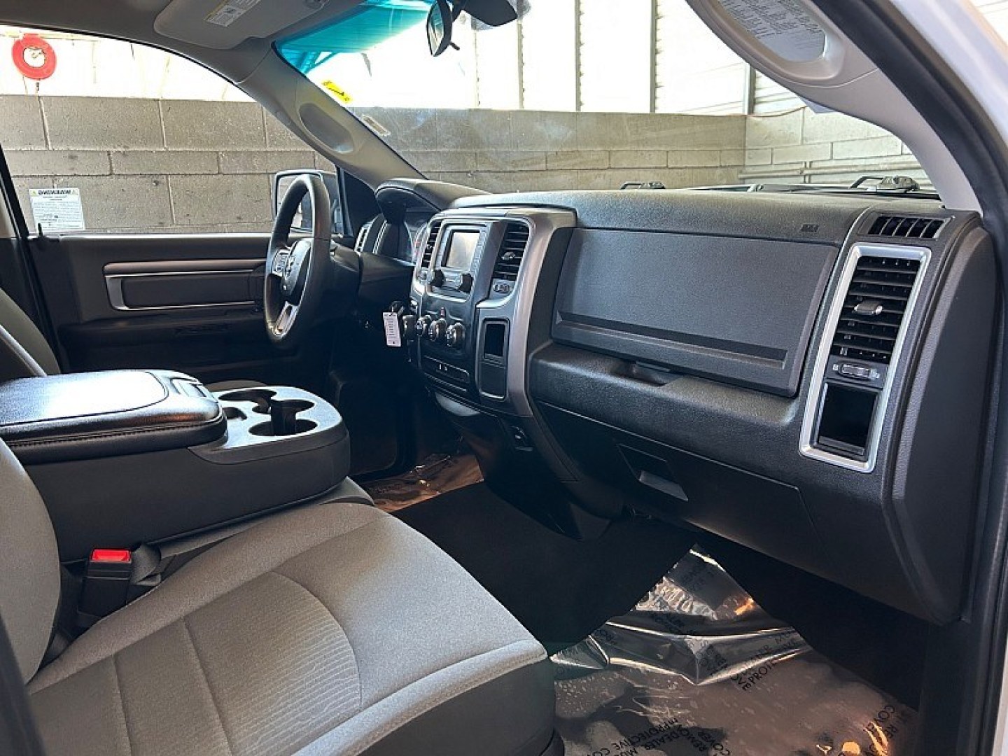2024 White Ram 1500 Classic 2WD (1C6RR6GG5RS) , Automatic 8-Spd transmission, located at 412 Auto Vista Drive, Palmdale, 93551, (661) 945-0620, 34.592636, -118.136681- Photo#29