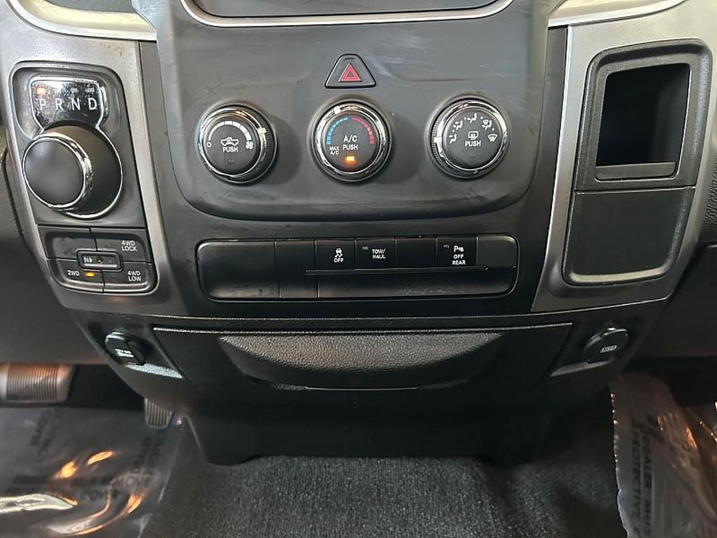 2024 RED Ram 1500 Classic 4WD (1C6RR7LG4RS) with an 6-Cyl 3.6 Liter engine, Automatic 8-Spd transmission, located at 412 Auto Vista Drive, Palmdale, 93551, (661) 945-0620, 34.592636, -118.136681 - Photo#26