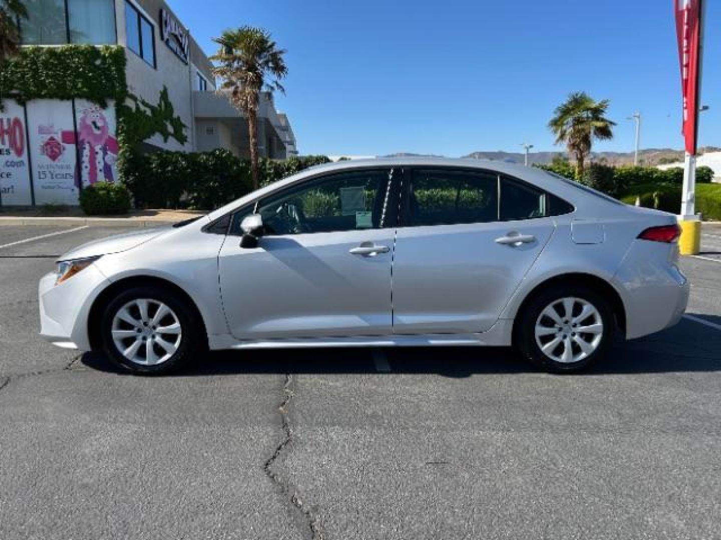 2024 SILVER Toyota Corolla (5YFB4MDE9RP) with an 4-Cyl 2.0 Liter engine, Automatic CVT transmission, located at 412 Auto Vista Drive, Palmdale, 93551, (661) 945-0620, 34.592636, -118.136681 - Photo#3