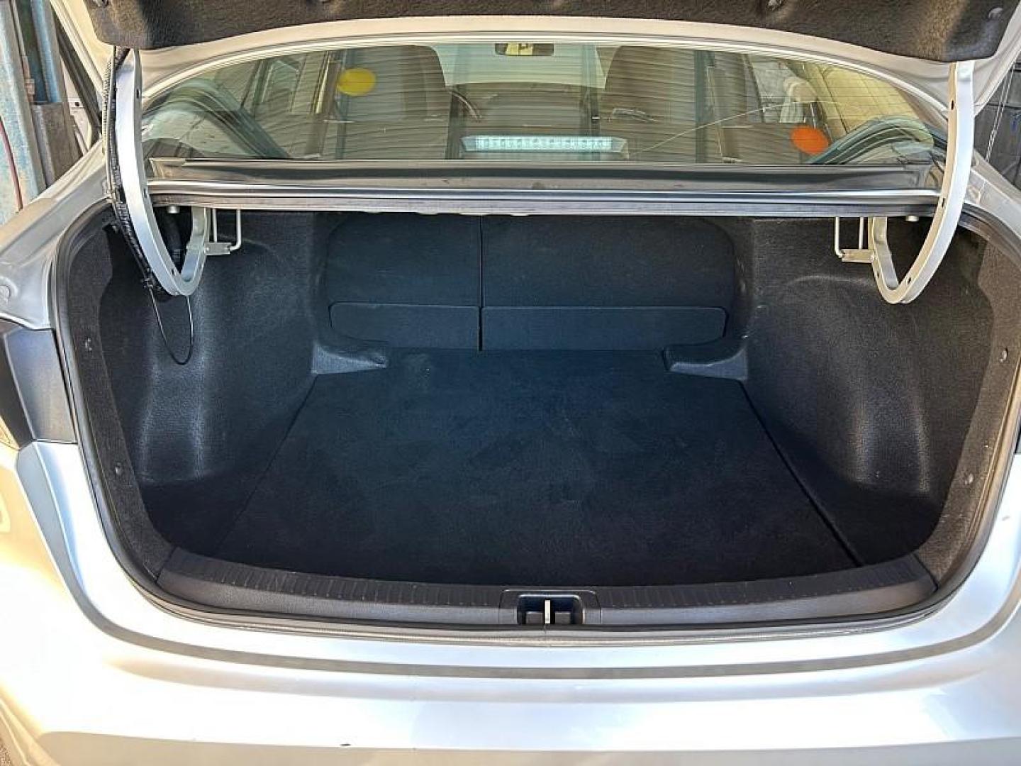 2024 SILVER Toyota Corolla (5YFB4MDE7RP) with an 4-Cyl 2.0 Liter engine, Automatic CVT transmission, located at 412 Auto Vista Drive, Palmdale, 93551, (661) 945-0620, 34.592636, -118.136681 - Photo#29