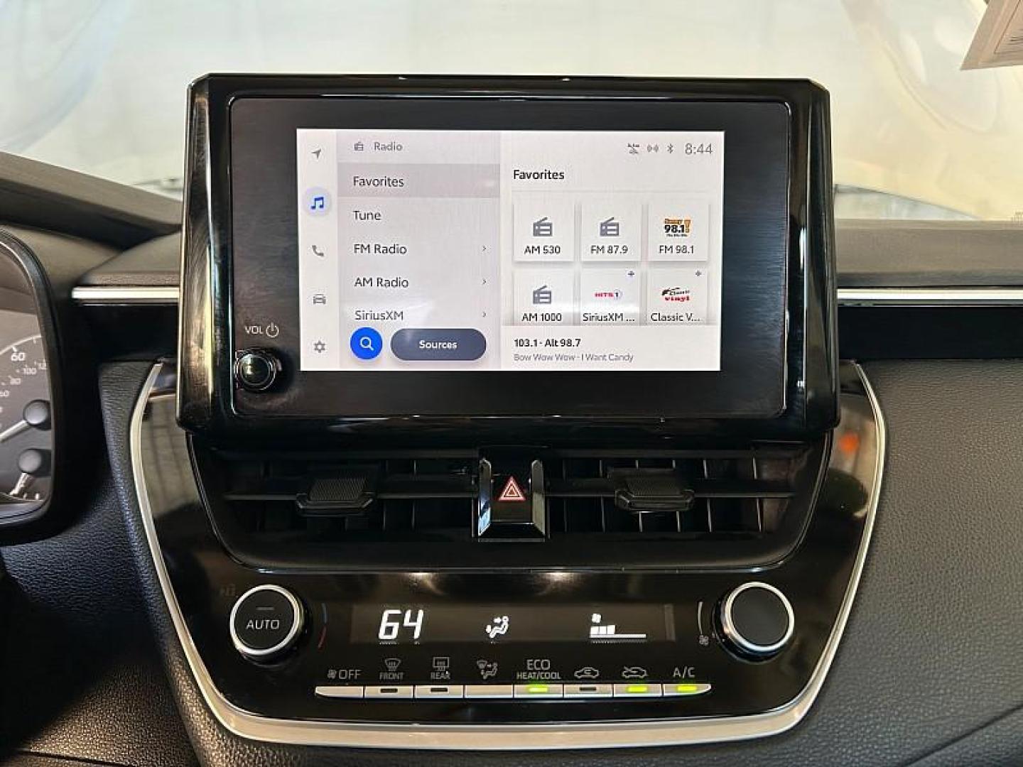 2024 SILVER Toyota Corolla (5YFB4MDE7RP) with an 4-Cyl 2.0 Liter engine, Automatic CVT transmission, located at 412 Auto Vista Drive, Palmdale, 93551, (661) 945-0620, 34.592636, -118.136681 - Photo#19