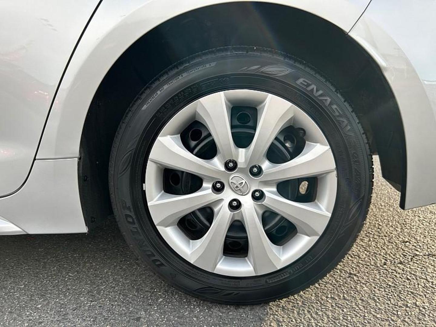 2024 SILVER Toyota Corolla (5YFB4MDE0RP) with an 4-Cyl Hybrid 1.8 Liter engine, Automatic CVT transmission, located at 412 Auto Vista Drive, Palmdale, 93551, (661) 945-0620, 34.592636, -118.136681 - Photo#13