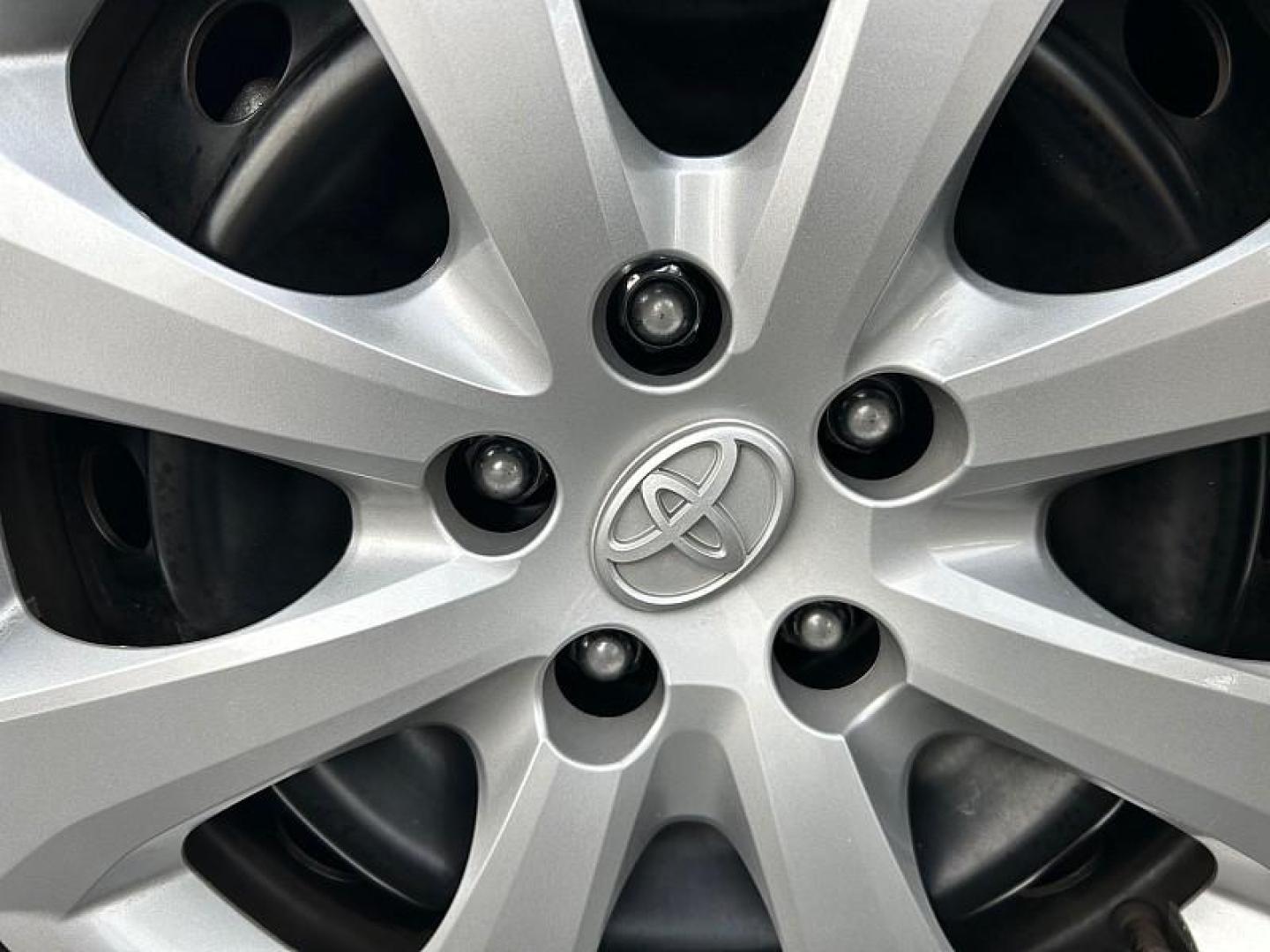 2024 SILVER Toyota Corolla (5YFB4MDE0RP) with an 4-Cyl Hybrid 1.8 Liter engine, Automatic CVT transmission, located at 412 Auto Vista Drive, Palmdale, 93551, (661) 945-0620, 34.592636, -118.136681 - Photo#14