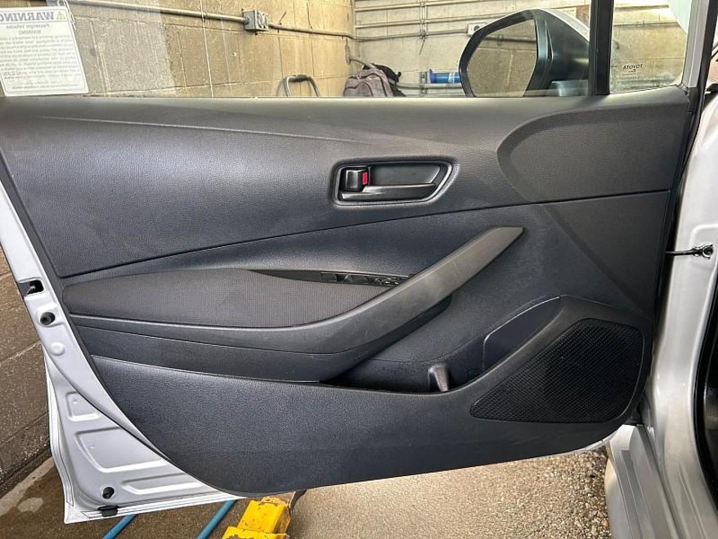 2024 SILVER Toyota Corolla (5YFB4MDE0RP) with an 4-Cyl Hybrid 1.8 Liter engine, Automatic CVT transmission, located at 412 Auto Vista Drive, Palmdale, 93551, (661) 945-0620, 34.592636, -118.136681 - Photo#16