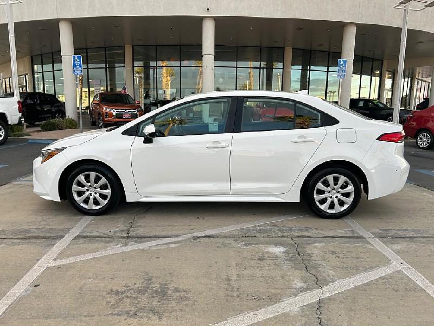 2024 WHITE Toyota Corolla (5YFB4MDEXRP) with an 4-Cyl Hybrid 1.8 Liter engine, Automatic CVT transmission, located at 412 Auto Vista Drive, Palmdale, 93551, (661) 945-0620, 34.592636, -118.136681 - Photo#4