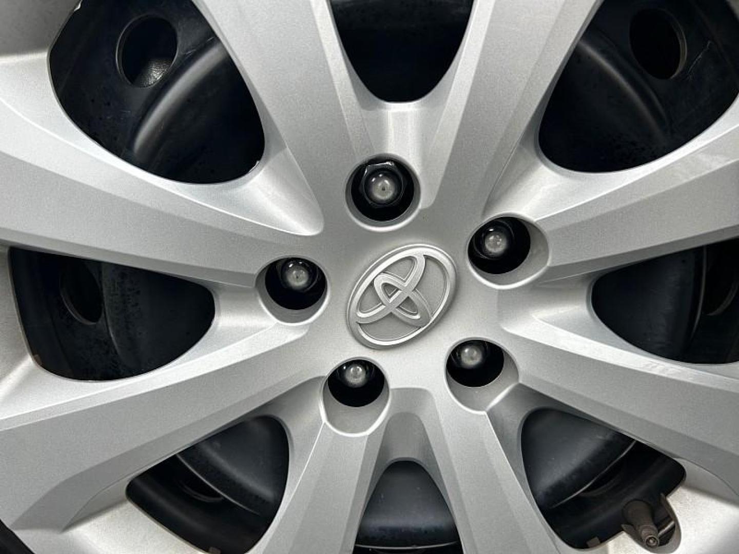 2024 GRAY Toyota Corolla (5YFB4MDE6RP) with an 4-Cyl Hybrid 1.8 Liter engine, Automatic CVT transmission, located at 412 Auto Vista Drive, Palmdale, 93551, (661) 945-0620, 34.592636, -118.136681 - Photo#7