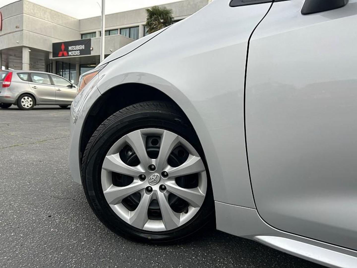 2024 GRAY Toyota Corolla (5YFB4MDE6RP) with an 4-Cyl Hybrid 1.8 Liter engine, Automatic CVT transmission, located at 412 Auto Vista Drive, Palmdale, 93551, (661) 945-0620, 34.592636, -118.136681 - Photo#8