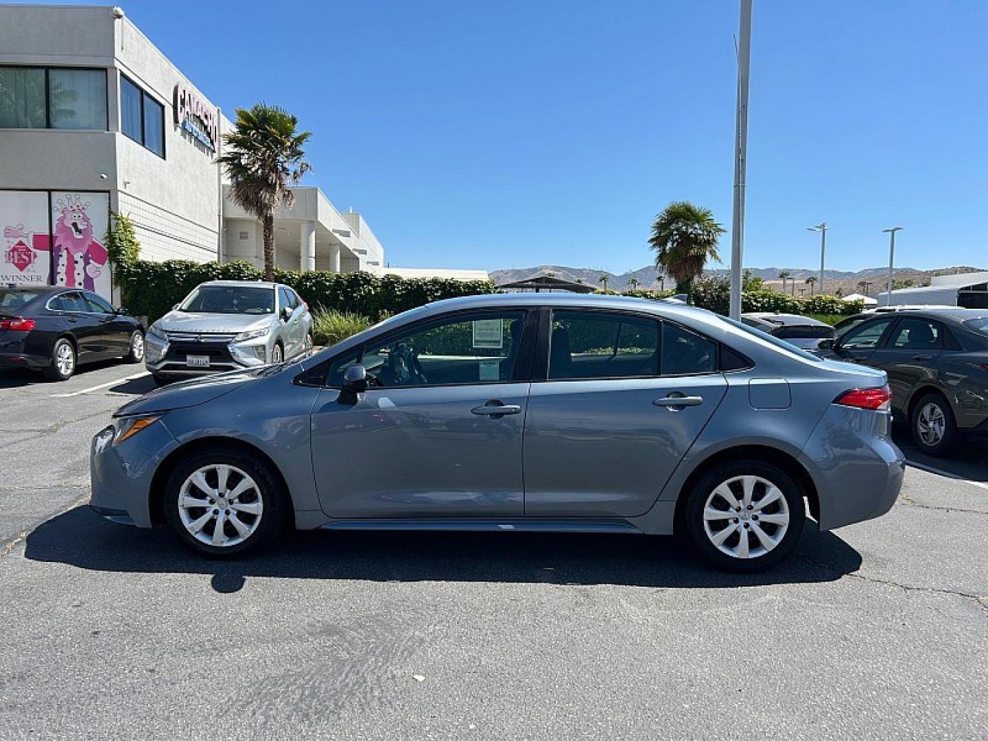 2024 GRAY Toyota Corolla (5YFB4MDE5RP) with an 4-Cyl Hybrid 1.8 Liter engine, Automatic CVT transmission, located at 412 Auto Vista Drive, Palmdale, 93551, (661) 945-0620, 34.592636, -118.136681- Photo#5