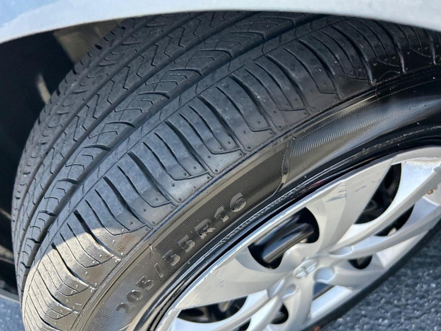 2024 GRAY Toyota Corolla (5YFB4MDE5RP) with an 4-Cyl Hybrid 1.8 Liter engine, Automatic CVT transmission, located at 412 Auto Vista Drive, Palmdale, 93551, (661) 945-0620, 34.592636, -118.136681- Photo#10
