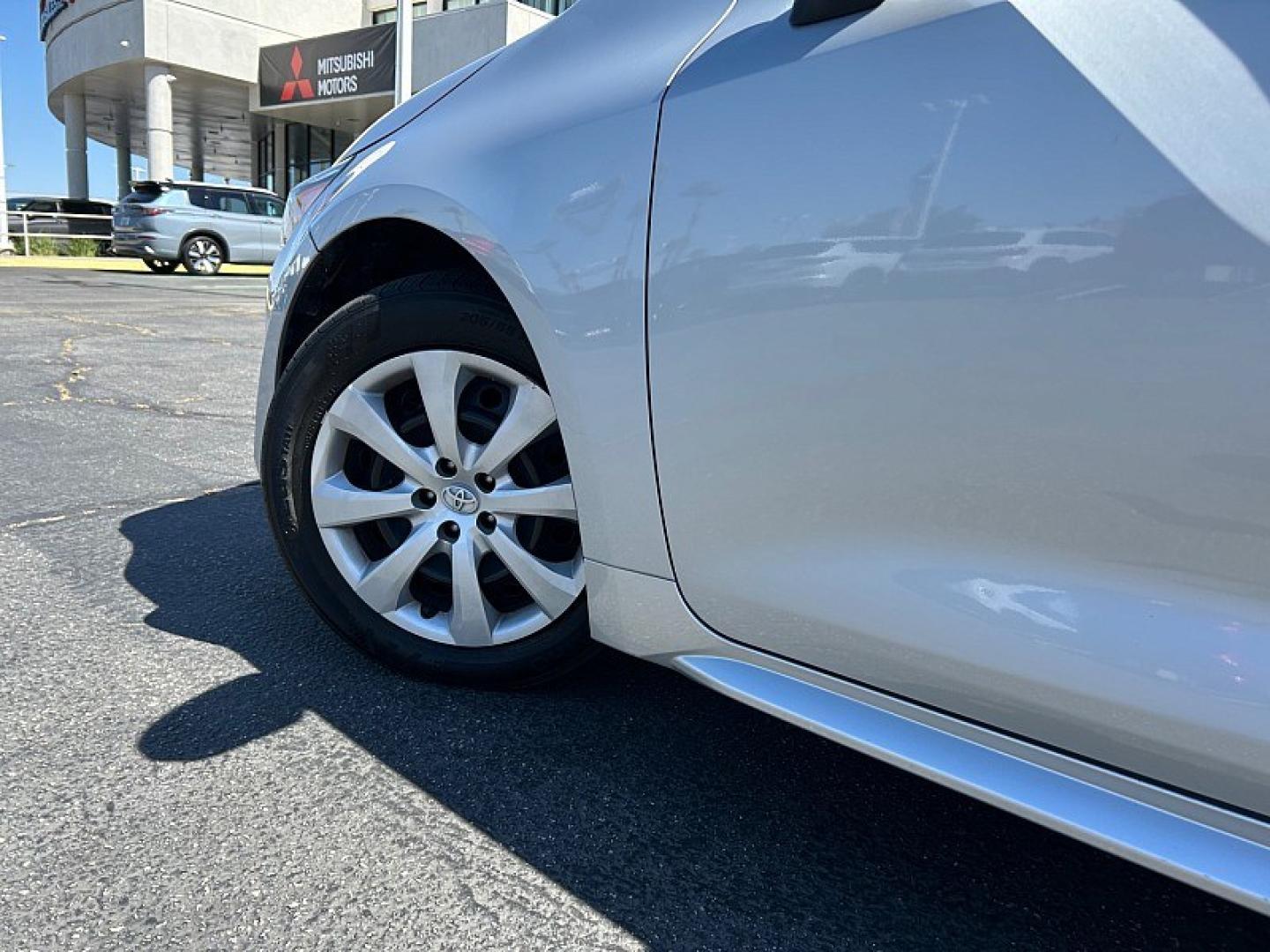 2024 SILVER Toyota Corolla (5YFB4MDE9RP) with an 4-Cyl 2.0 Liter engine, Automatic CVT transmission, located at 412 Auto Vista Drive, Palmdale, 93551, (661) 945-0620, 34.592636, -118.136681 - Photo#12