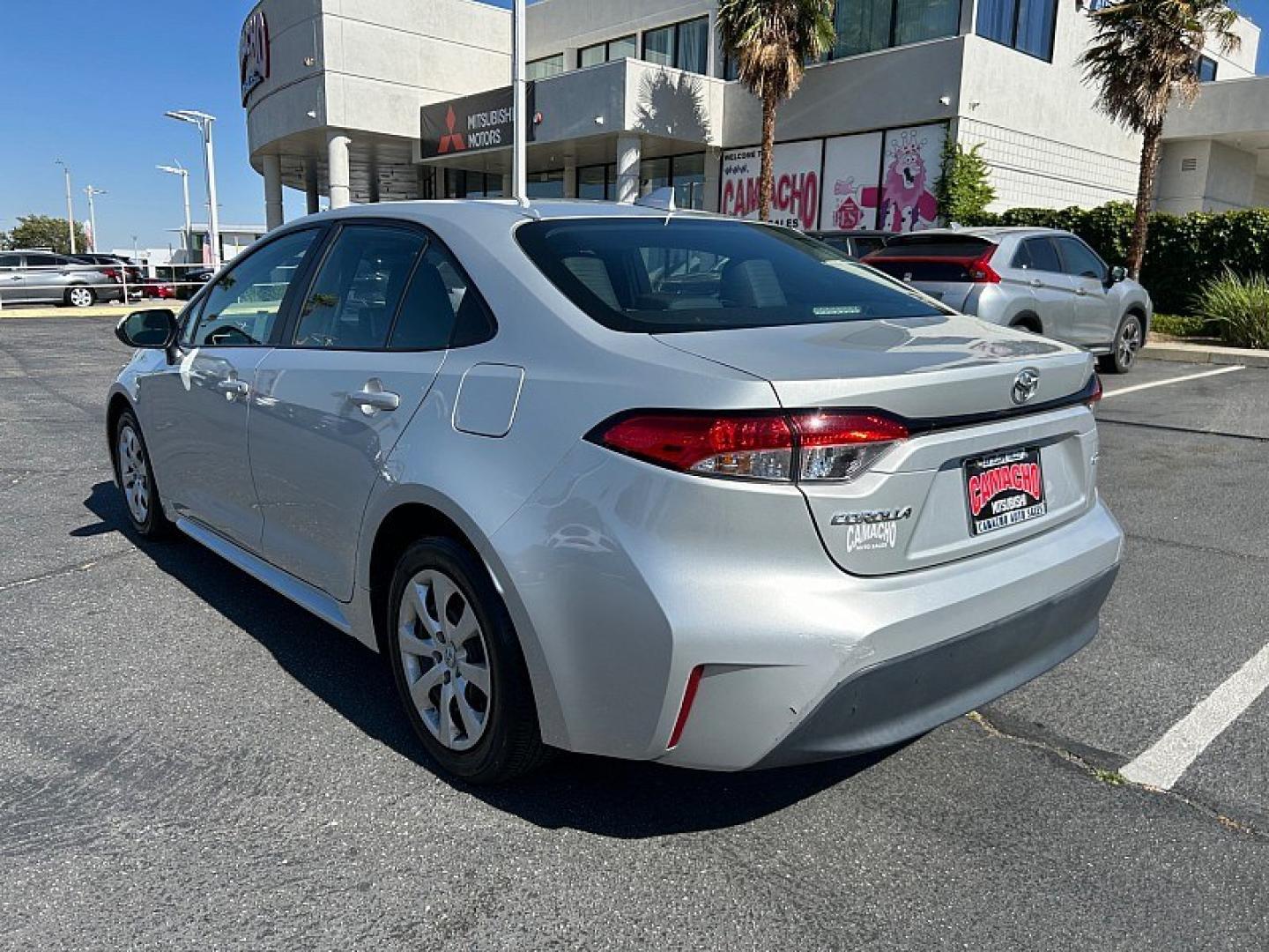 2024 Silver Toyota Corolla (5YFB4MDE6RP) with an 4-Cyl Hybrid 1.8 Liter engine, Automatic CVT transmission, located at 412 Auto Vista Drive, Palmdale, 93551, (661) 945-0620, 34.592636, -118.136681- Photo#4