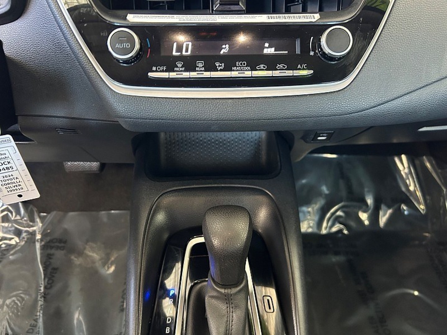 2024 Silver Toyota Corolla (5YFB4MDE5RP) with an 4-Cyl Hybrid 1.8 Liter engine, Automatic CVT transmission, located at 412 Auto Vista Drive, Palmdale, 93551, (661) 945-0620, 34.592636, -118.136681- Photo#20