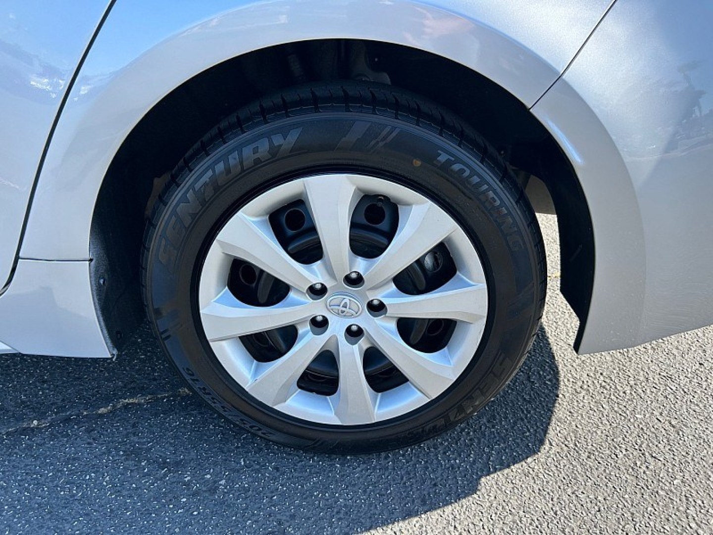 2024 Silver Toyota Corolla (5YFB4MDE0RP) with an 4-Cyl 2.0 Liter engine, Automatic CVT transmission, located at 412 Auto Vista Drive, Palmdale, 93551, (661) 945-0620, 34.592636, -118.136681- Photo#11