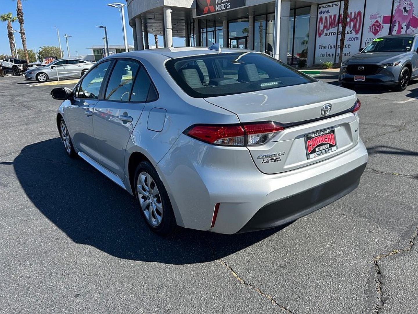 2024 Silver Toyota Corolla (5YFB4MDE2RP) with an 4-Cyl Hybrid 1.8 Liter engine, Automatic CVT transmission, located at 412 Auto Vista Drive, Palmdale, 93551, (661) 945-0620, 34.592636, -118.136681- Photo#4
