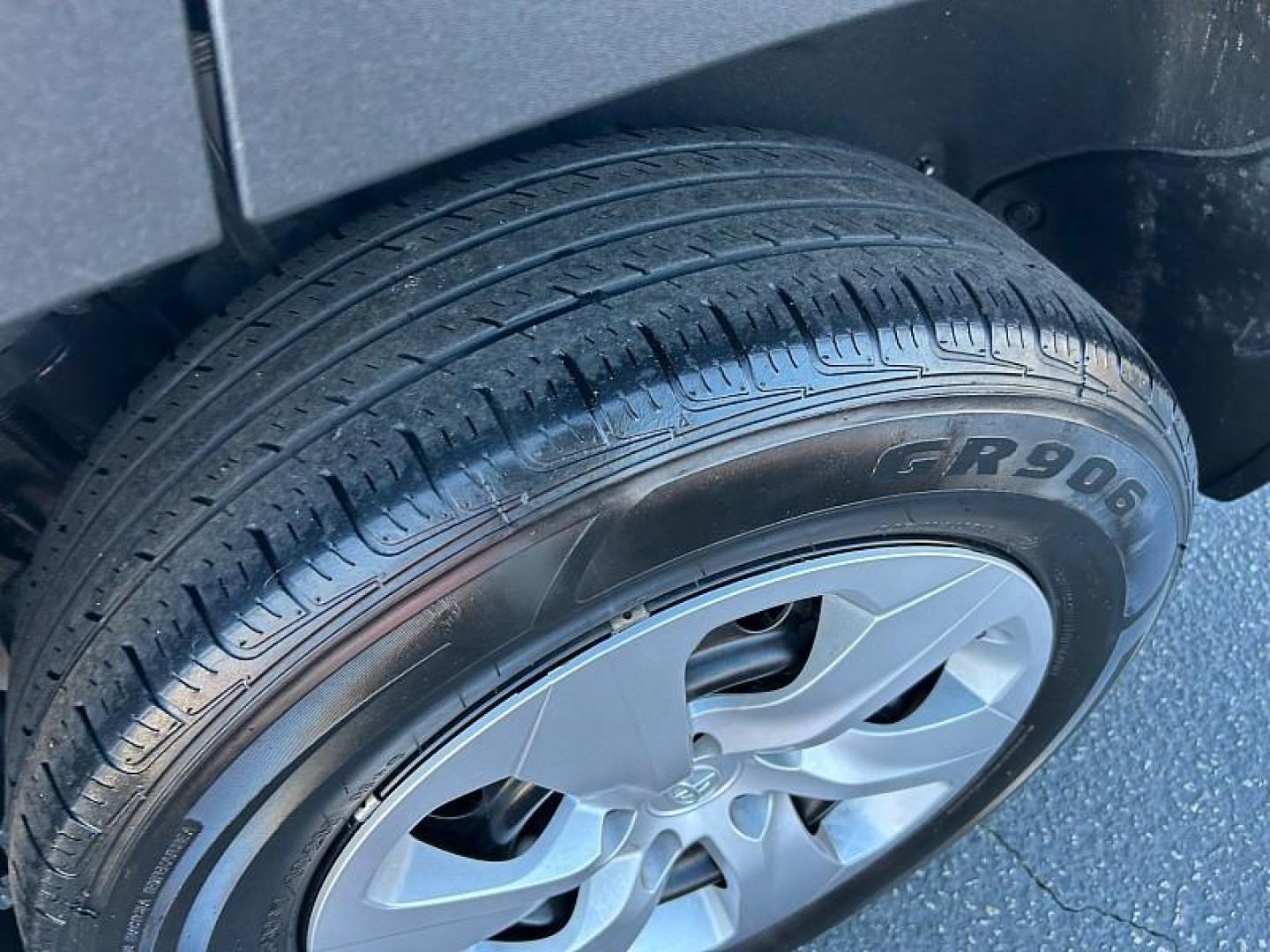 2024 WHITE Toyota RAV4 (2T3F1RFV8RC) with an 4-Cyl 2.5 Liter engine, Automatic 8-Spd w/Direct transmission, located at 412 Auto Vista Drive, Palmdale, 93551, (661) 945-0620, 34.592636, -118.136681 - Photo#17