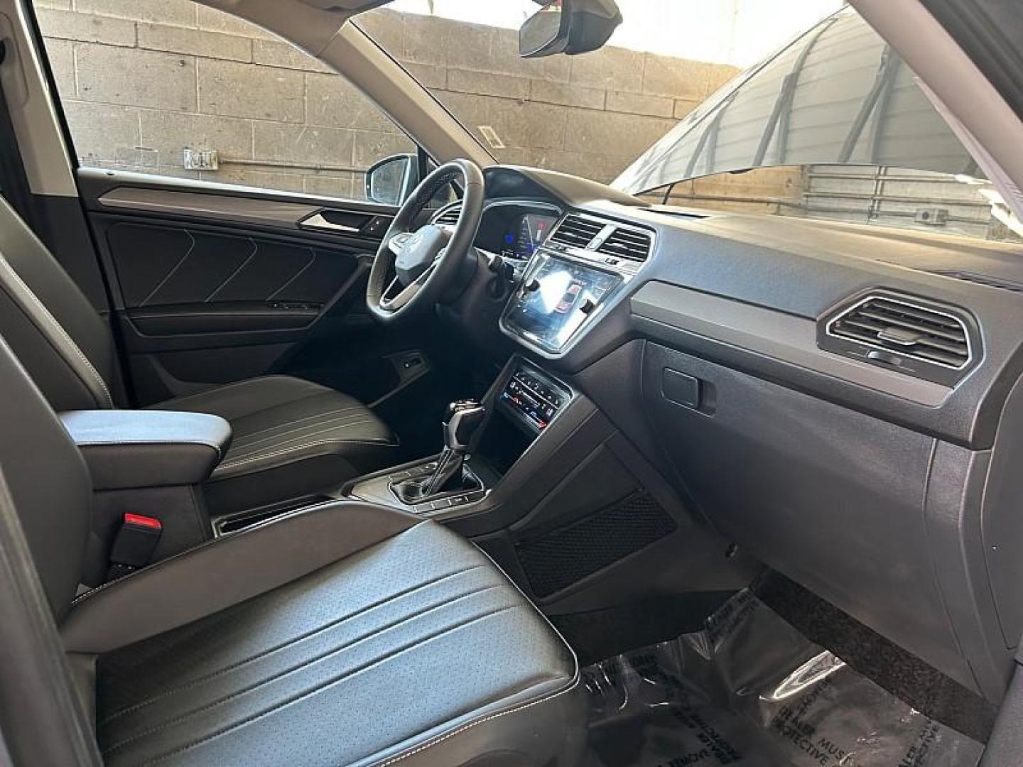 2024 GRAY Volkswagen Tiguan (3VV3B7AX4RM) with an 4-Cyl Turbo 2.0 Liter engine, Automatic 8-Spd transmission, located at 412 Auto Vista Drive, Palmdale, 93551, (661) 945-0620, 34.592636, -118.136681 - Photo#21