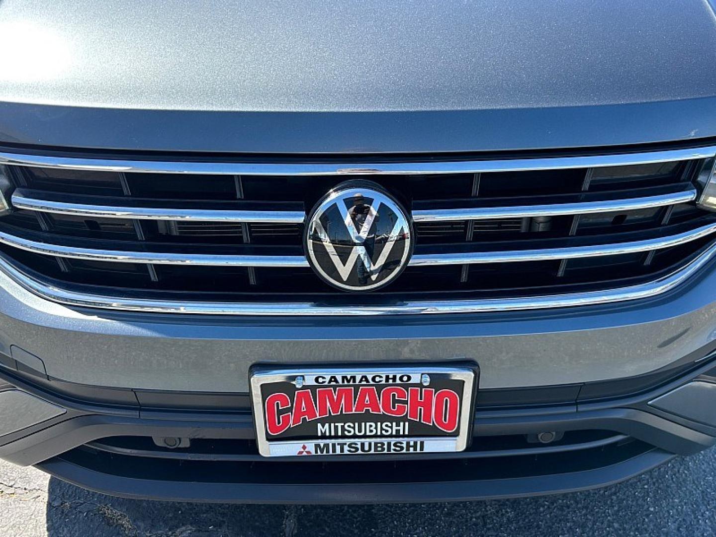 2024 Black Volkswagen Tiguan (3VV3B7AX5RM) with an 4-Cyl Turbo 2.0 Liter engine, Automatic 8-Spd transmission, located at 412 Auto Vista Drive, Palmdale, 93551, (661) 945-0620, 34.592636, -118.136681- Photo#7