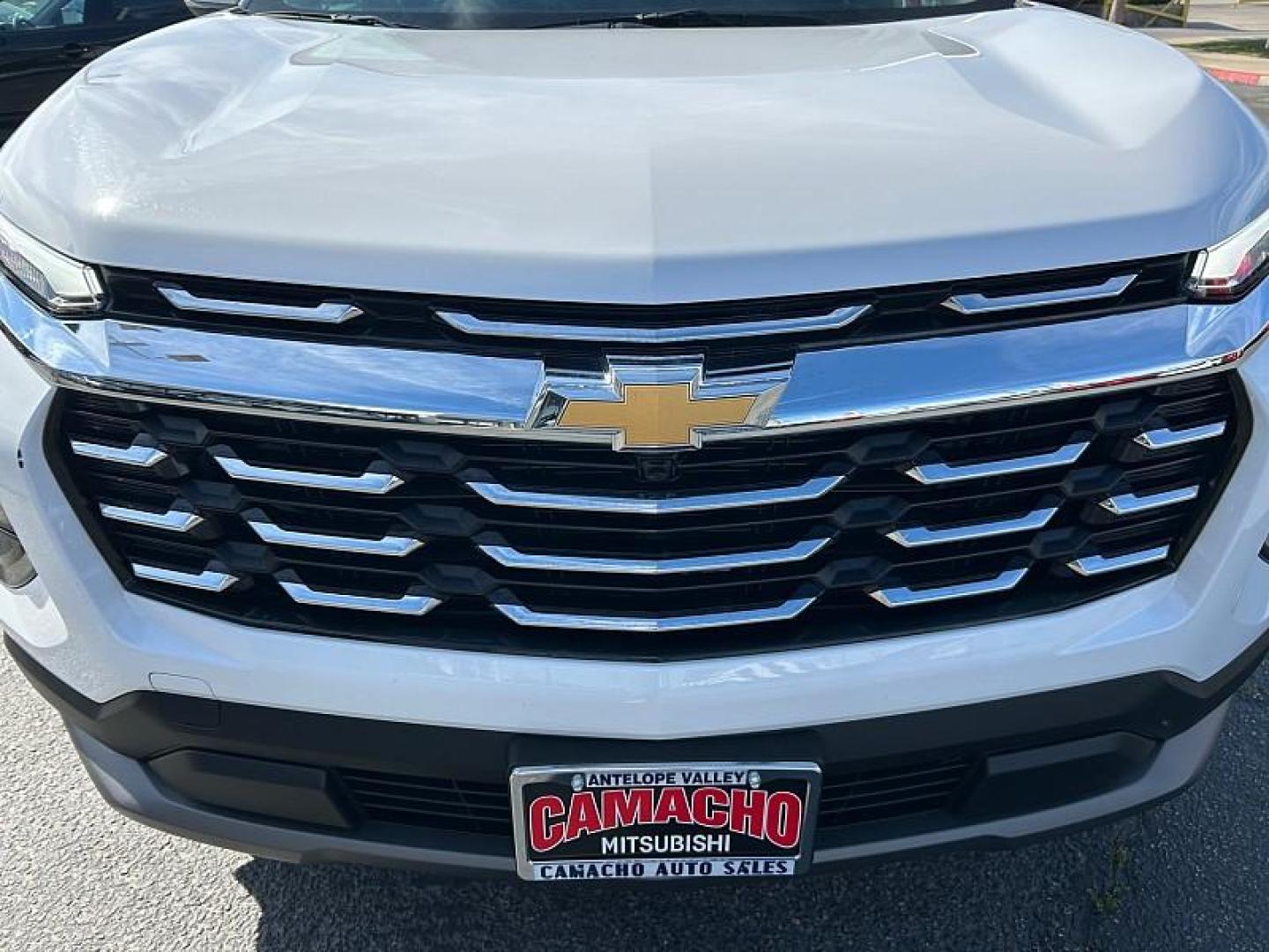 2025 WHITE Chevrolet Equinox (3GNAXHEG3SL) with an 4-Cyl Turbo 1.5 Liter engine, Automatic CVT transmission, located at 412 Auto Vista Drive, Palmdale, 93551, (661) 945-0620, 34.592636, -118.136681 - Photo#7