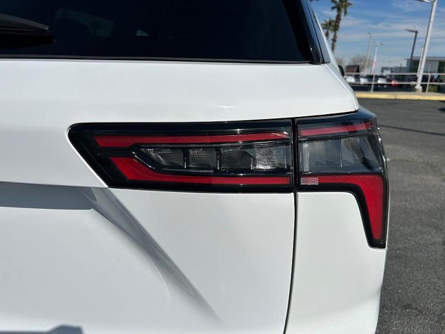 2025 WHITE Chevrolet Equinox (3GNAXHEG3SL) with an 4-Cyl Turbo 1.5 Liter engine, Automatic CVT transmission, located at 412 Auto Vista Drive, Palmdale, 93551, (661) 945-0620, 34.592636, -118.136681 - Photo#14