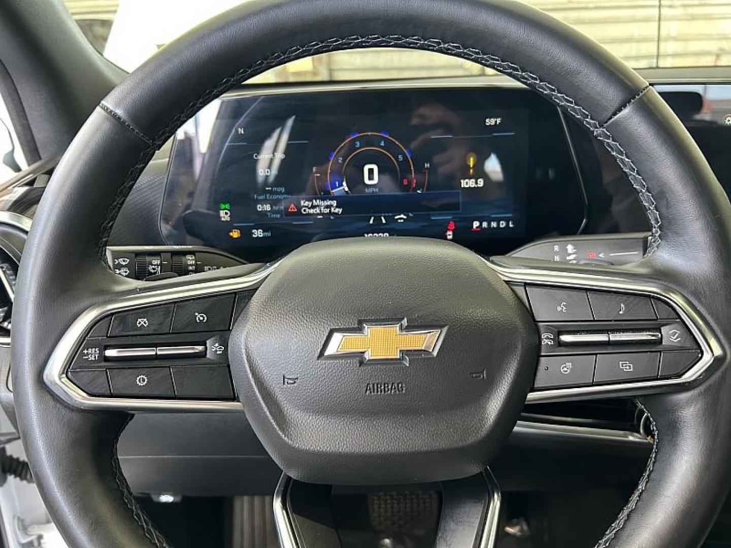 2025 WHITE Chevrolet Equinox (3GNAXHEG3SL) with an 4-Cyl Turbo 1.5 Liter engine, Automatic CVT transmission, located at 412 Auto Vista Drive, Palmdale, 93551, (661) 945-0620, 34.592636, -118.136681 - Photo#17