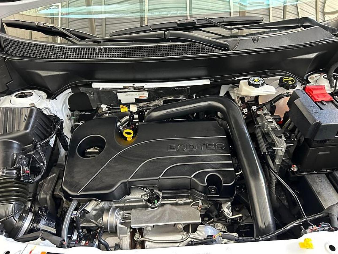 2025 WHITE Chevrolet Equinox (3GNAXHEG3SL) with an 4-Cyl Turbo 1.5 Liter engine, Automatic CVT transmission, located at 412 Auto Vista Drive, Palmdale, 93551, (661) 945-0620, 34.592636, -118.136681 - Photo#23