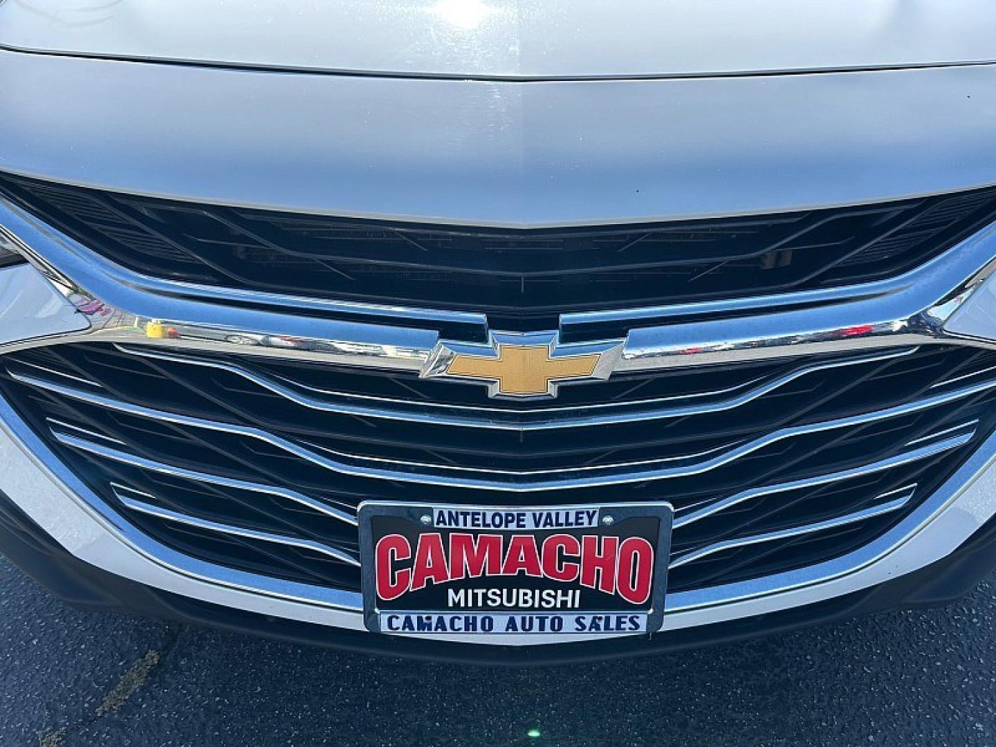 2025 WHITE Chevrolet Malibu (1G1ZD5STXSF) with an 4-Cyl Turbo 1.5 Liter engine, Automatic CVT transmission, located at 412 Auto Vista Drive, Palmdale, 93551, (661) 945-0620, 34.592636, -118.136681- Photo#5
