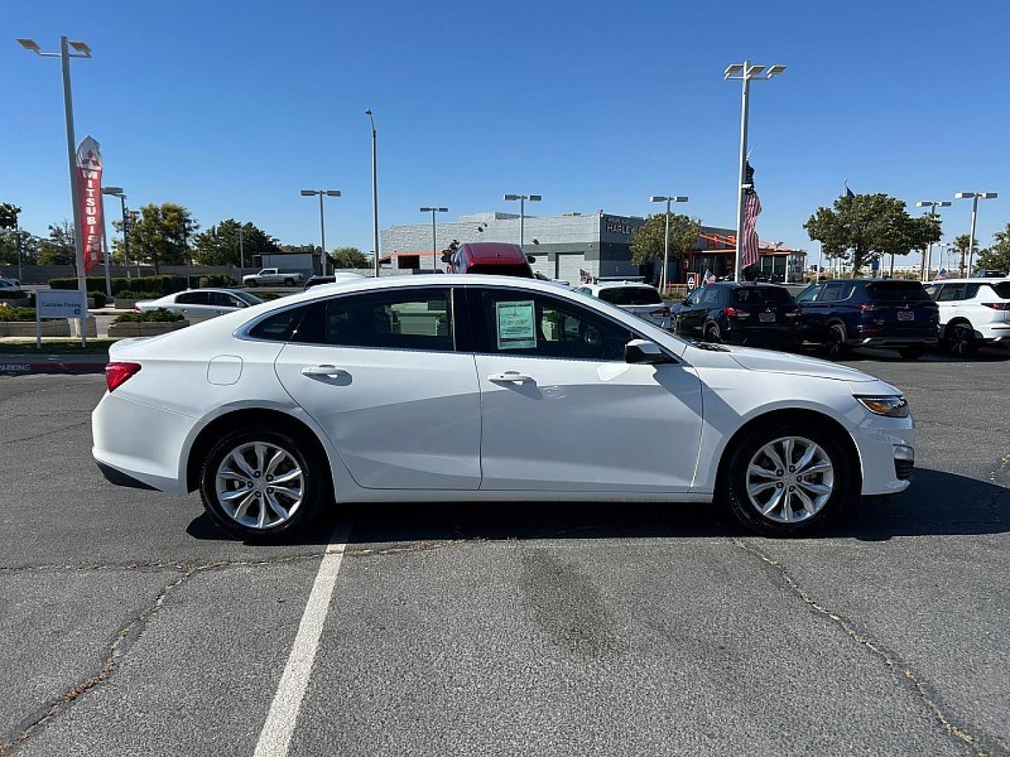 2025 WHITE Chevrolet Malibu (1G1ZD5STXSF) with an 4-Cyl Turbo 1.5 Liter engine, Automatic CVT transmission, located at 412 Auto Vista Drive, Palmdale, 93551, (661) 945-0620, 34.592636, -118.136681- Photo#6