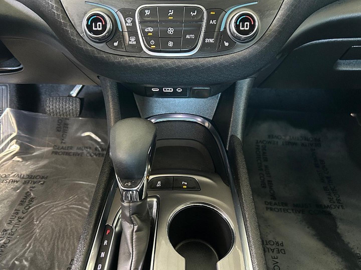 2025 WHITE Chevrolet Malibu (1G1ZD5STXSF) with an 4-Cyl Turbo 1.5 Liter engine, Automatic CVT transmission, located at 412 Auto Vista Drive, Palmdale, 93551, (661) 945-0620, 34.592636, -118.136681- Photo#23
