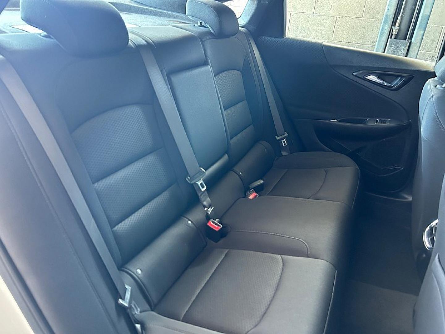 2025 WHITE Chevrolet Malibu (1G1ZD5STXSF) with an 4-Cyl Turbo 1.5 Liter engine, Automatic CVT transmission, located at 412 Auto Vista Drive, Palmdale, 93551, (661) 945-0620, 34.592636, -118.136681- Photo#27
