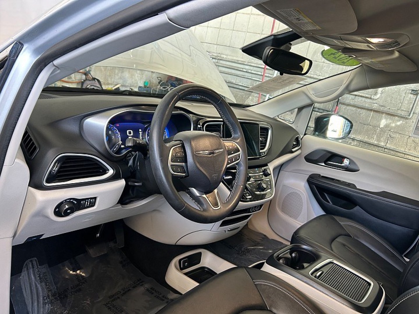 2025 WHITE Chevrolet Malibu (1G1ZD5ST7SF) with an 4-Cyl Turbo 1.5 Liter engine, Automatic CVT transmission, located at 412 Auto Vista Drive, Palmdale, 93551, (661) 945-0620, 34.592636, -118.136681- Photo#34