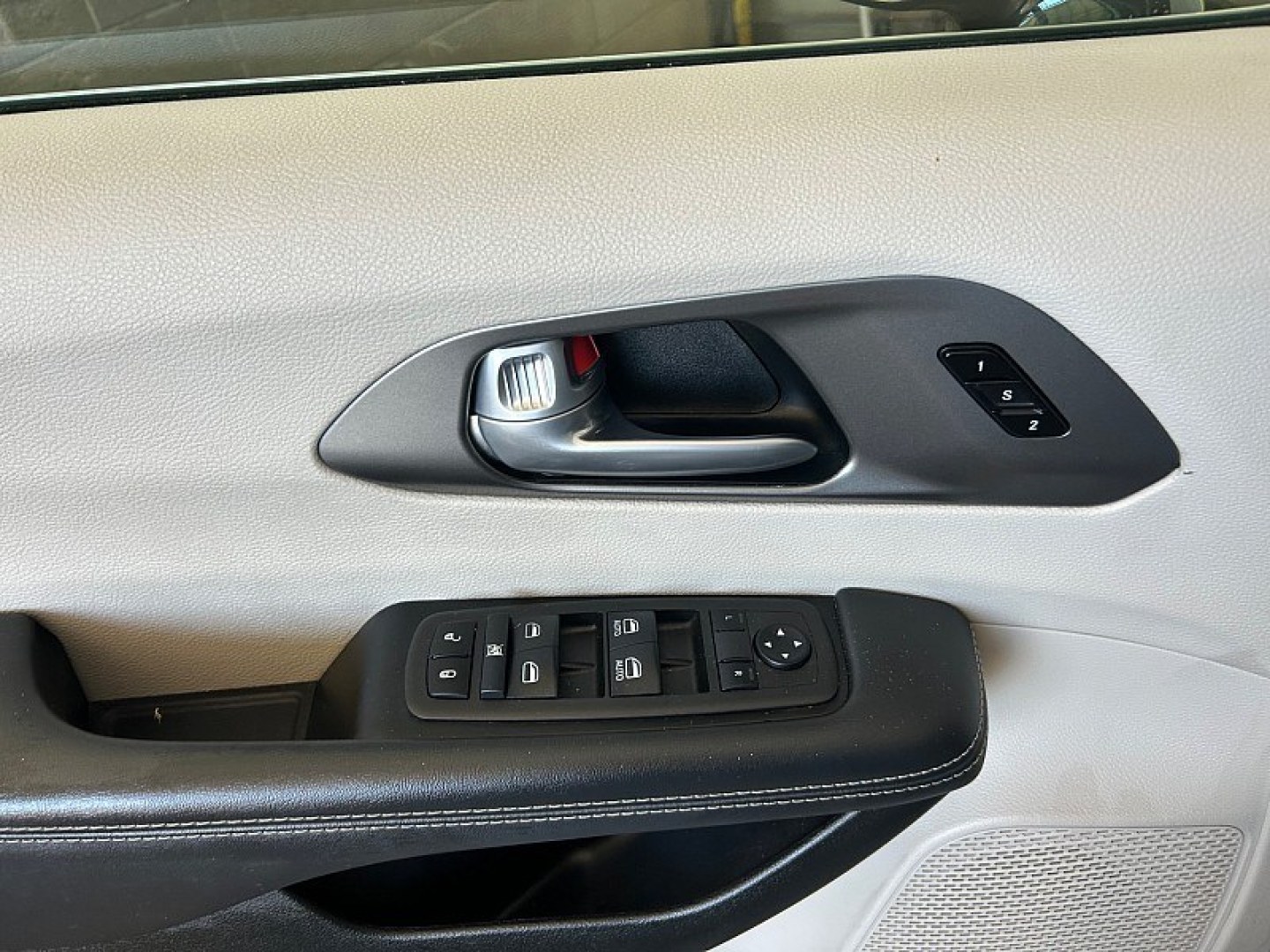 2025 WHITE Chevrolet Malibu (1G1ZD5ST7SF) with an 4-Cyl Turbo 1.5 Liter engine, Automatic CVT transmission, located at 412 Auto Vista Drive, Palmdale, 93551, (661) 945-0620, 34.592636, -118.136681- Photo#51