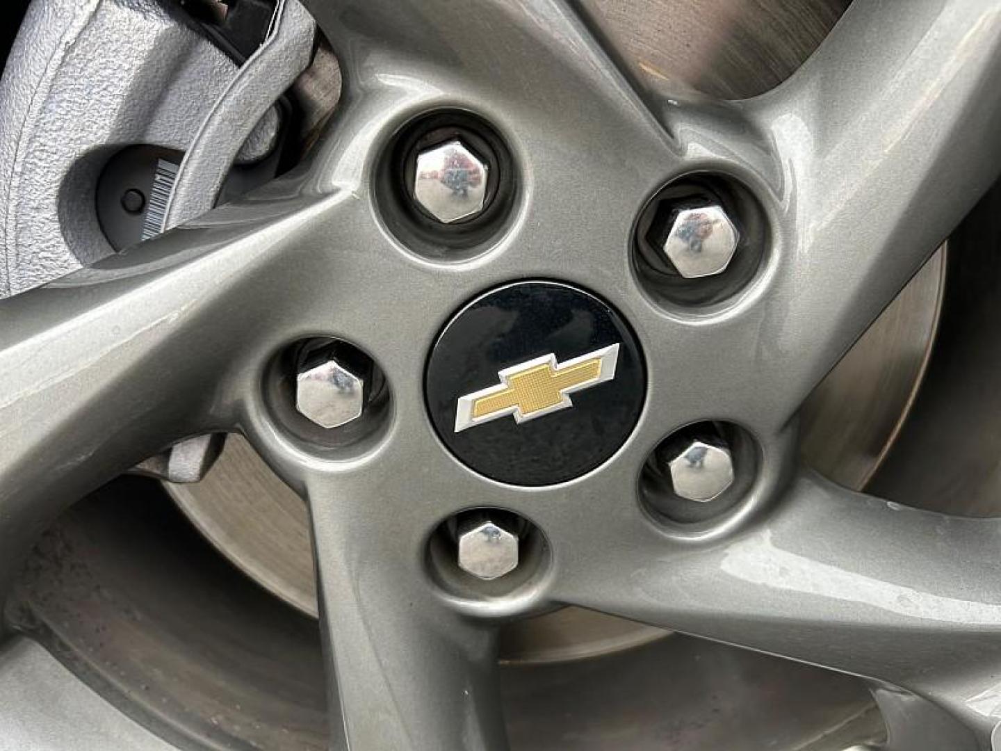 2025 WHITE Chevrolet Trax (KL77LHEP0SC) with an 3-Cyl Turbo 1.2 Liter engine, Automatic transmission, located at 412 Auto Vista Drive, Palmdale, 93551, (661) 945-0620, 34.592636, -118.136681 - Photo#16
