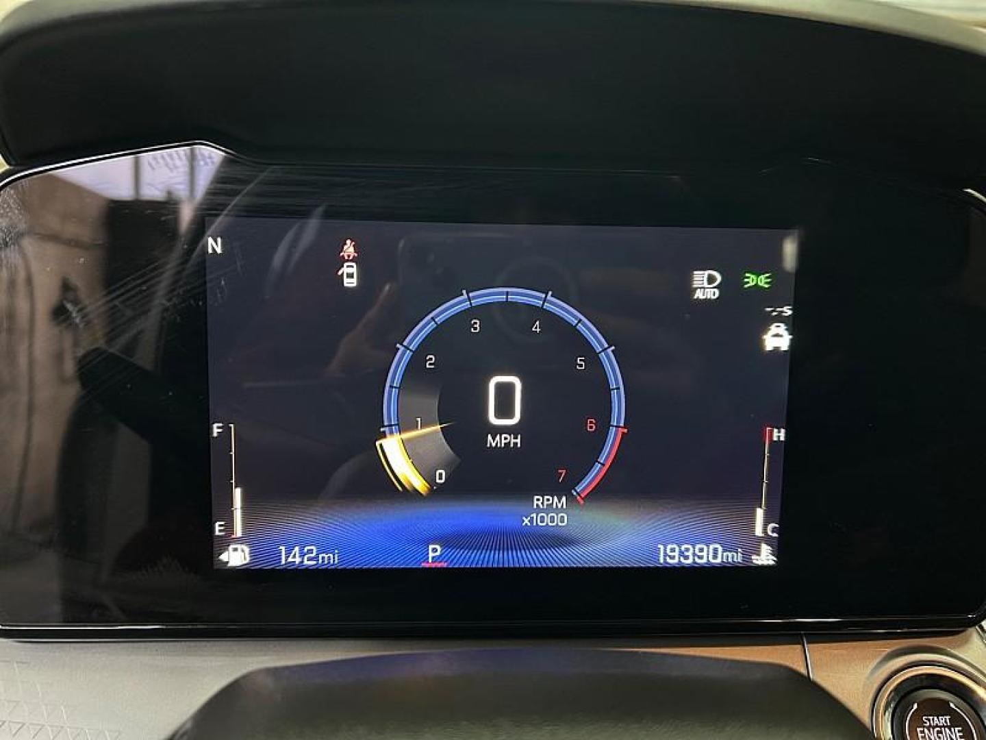 2025 WHITE Chevrolet Trax (KL77LHEP0SC) with an 3-Cyl Turbo 1.2 Liter engine, Automatic transmission, located at 412 Auto Vista Drive, Palmdale, 93551, (661) 945-0620, 34.592636, -118.136681 - Photo#33