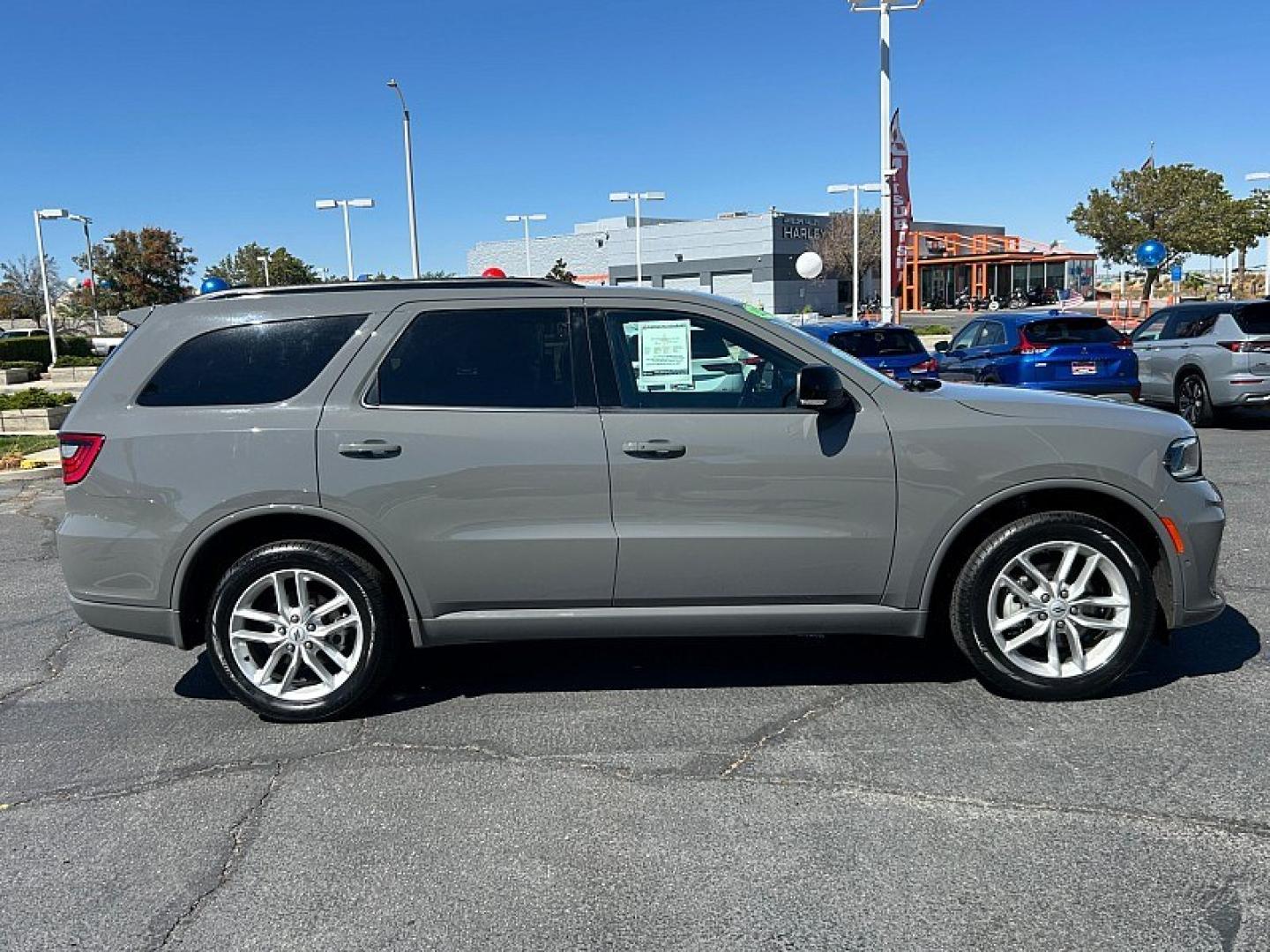 2025 Gray Dodge Durango (1C4RDJDG8SC) with an V6 3.6 Liter engine, Automatic 8-Spd transmission, located at 412 Auto Vista Drive, Palmdale, 93551, (661) 945-0620, 34.592636, -118.136681- Photo#7