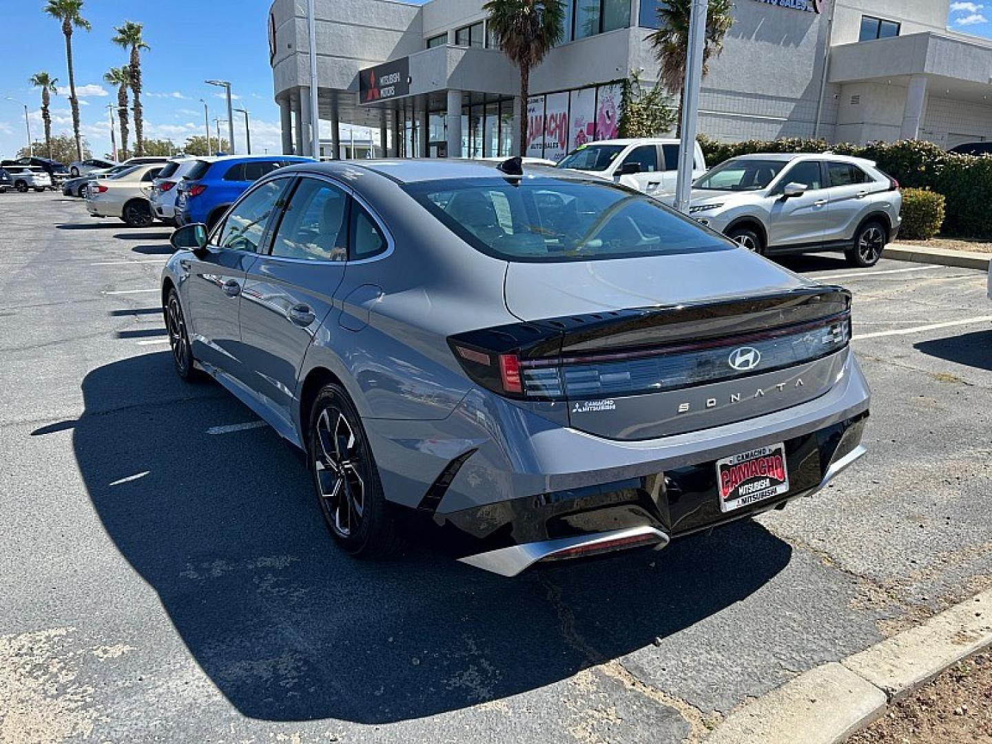 2025 Blue Hyundai Sonata (KMHL64JA8SA) with an 4-Cyl 2.5 Liter engine, Automatic 8-Spd transmission, located at 412 Auto Vista Drive, Palmdale, 93551, (661) 945-0620, 34.592636, -118.136681- Photo#6