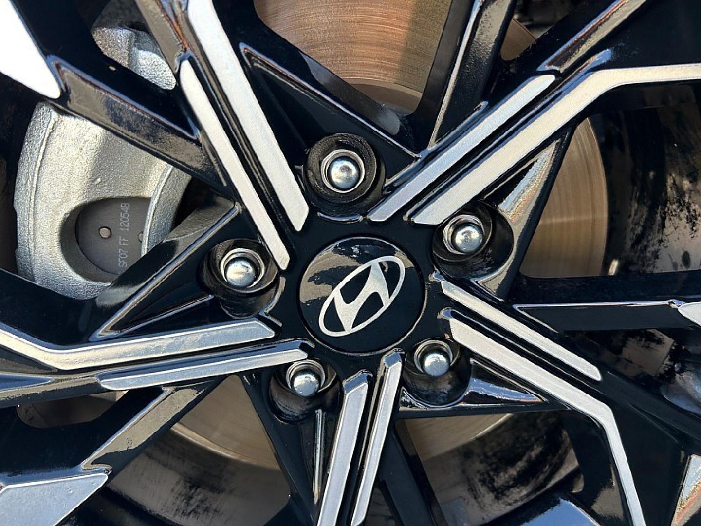 2025 Blue Hyundai Sonata (KMHL64JA8SA) with an 4-Cyl 2.5 Liter engine, Automatic 8-Spd transmission, located at 412 Auto Vista Drive, Palmdale, 93551, (661) 945-0620, 34.592636, -118.136681- Photo#11