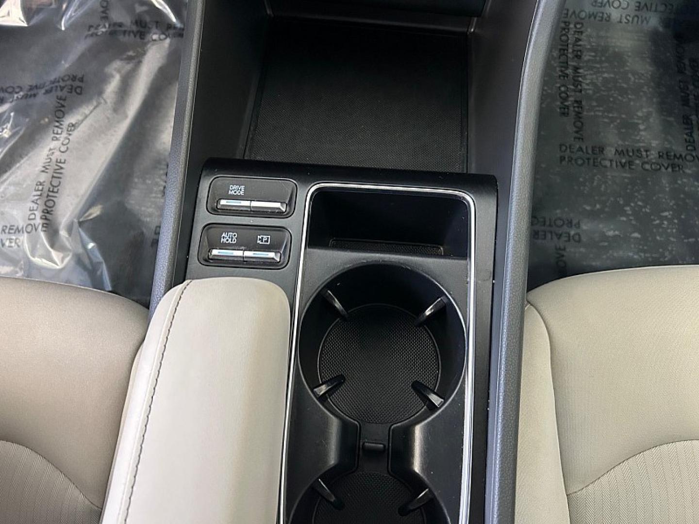 2025 Blue Hyundai Sonata (KMHL64JA8SA) with an 4-Cyl 2.5 Liter engine, Automatic 8-Spd transmission, located at 412 Auto Vista Drive, Palmdale, 93551, (661) 945-0620, 34.592636, -118.136681- Photo#20