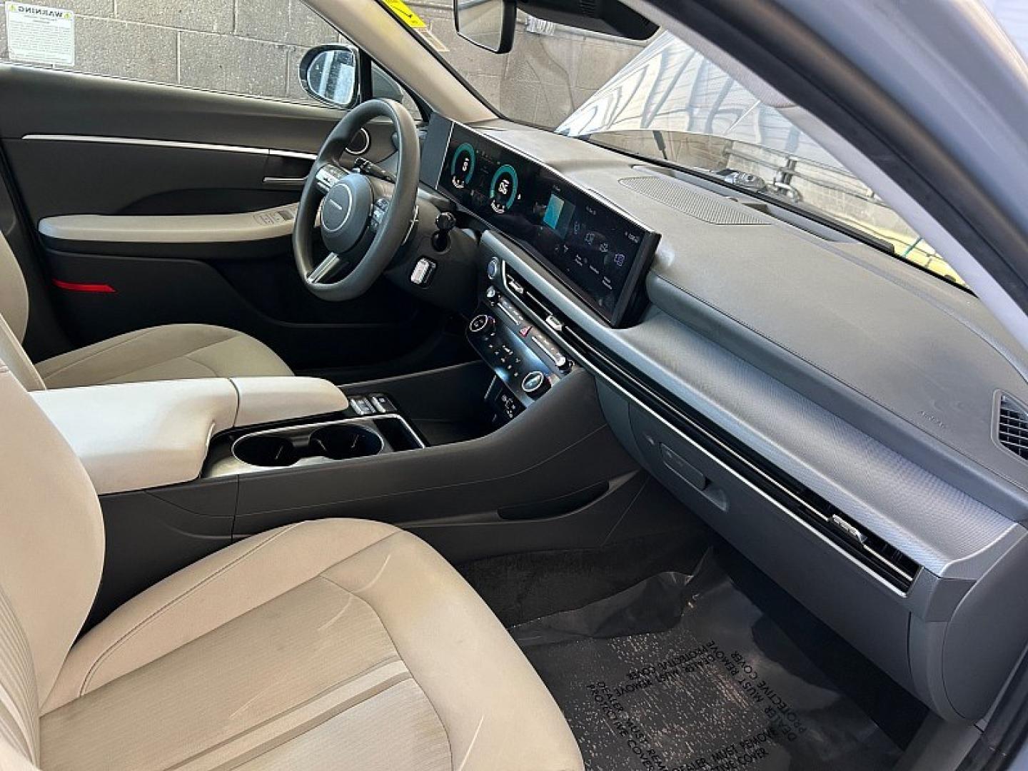 2025 Blue Hyundai Sonata (KMHL64JA8SA) with an 4-Cyl 2.5 Liter engine, Automatic 8-Spd transmission, located at 412 Auto Vista Drive, Palmdale, 93551, (661) 945-0620, 34.592636, -118.136681- Photo#27