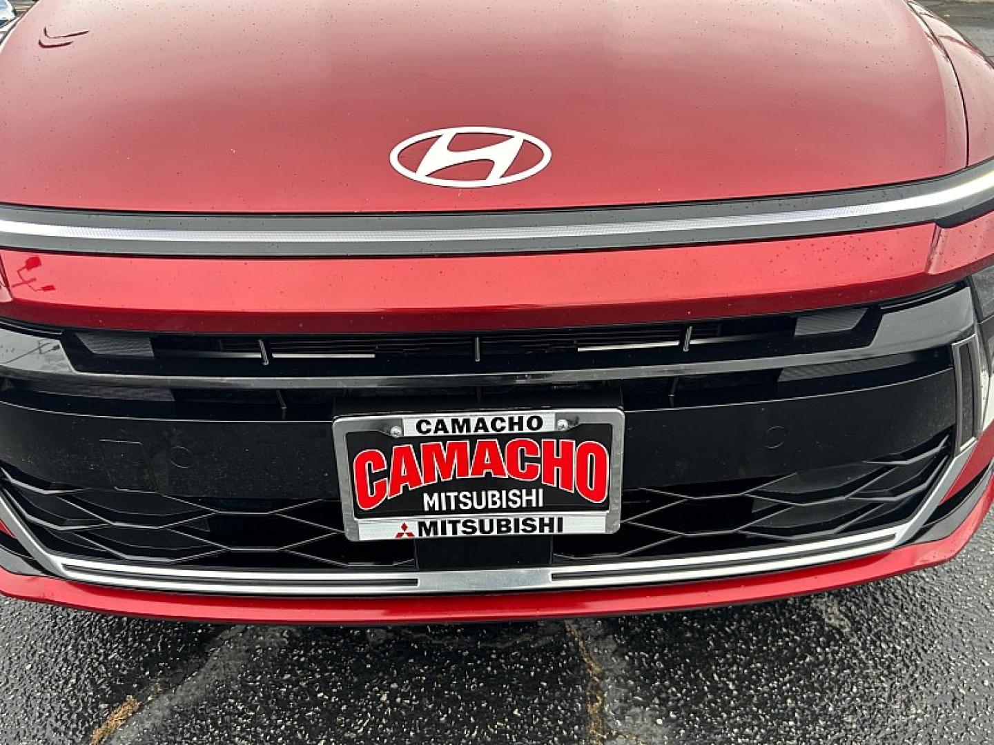 2025 RED Hyundai Sonata (KMHL64JA8SA) with an 4-Cyl 2.5 Liter engine, Automatic 8-Spd transmission, located at 412 Auto Vista Drive, Palmdale, 93551, (661) 945-0620, 34.592636, -118.136681- Photo#8