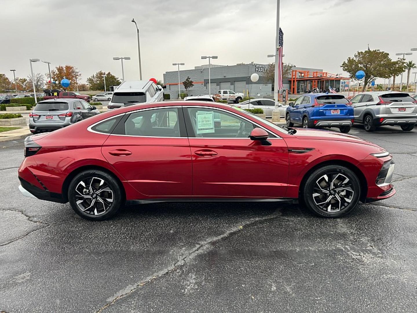 2025 RED Hyundai Sonata (KMHL64JA8SA) with an 4-Cyl 2.5 Liter engine, Automatic 8-Spd transmission, located at 412 Auto Vista Drive, Palmdale, 93551, (661) 945-0620, 34.592636, -118.136681- Photo#9
