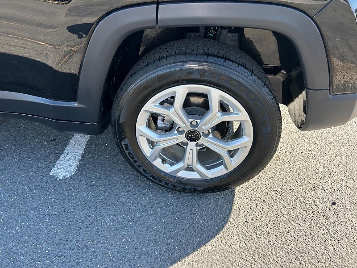 2025 Black Jeep Compass (3C4NJDAN9ST) with an 4-Cyl Turbo 2.0 Liter engine, Automatic 8-Spd transmission, located at 412 Auto Vista Drive, Palmdale, 93551, (661) 945-0620, 34.592636, -118.136681- Photo#13