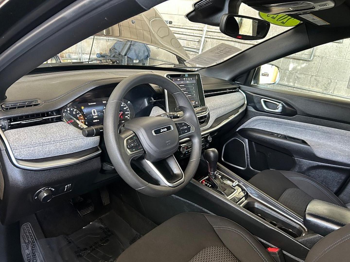 2025 Black Jeep Compass (3C4NJDAN9ST) with an 4-Cyl Turbo 2.0 Liter engine, Automatic 8-Spd transmission, located at 412 Auto Vista Drive, Palmdale, 93551, (661) 945-0620, 34.592636, -118.136681- Photo#17