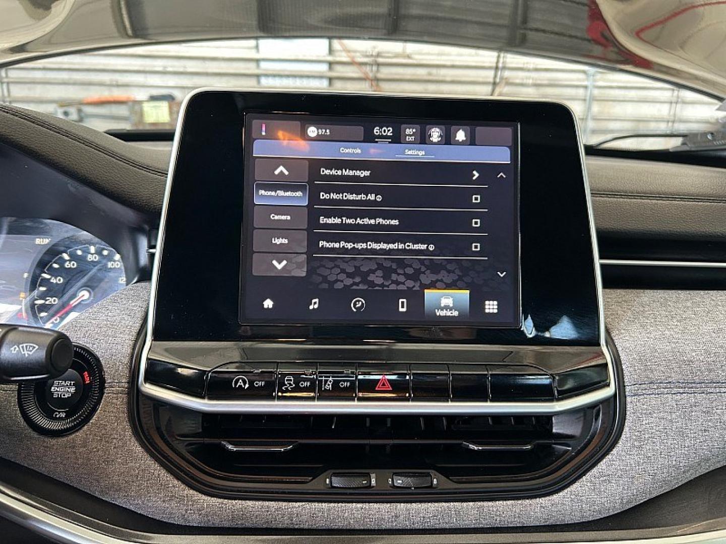 2025 Black Jeep Compass (3C4NJDAN9ST) with an 4-Cyl Turbo 2.0 Liter engine, Automatic 8-Spd transmission, located at 412 Auto Vista Drive, Palmdale, 93551, (661) 945-0620, 34.592636, -118.136681- Photo#18