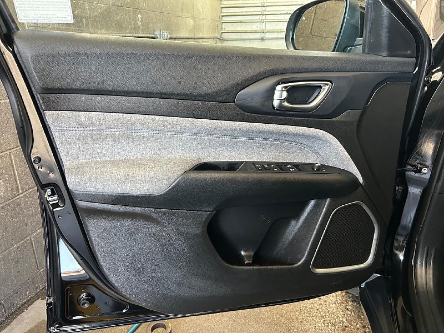 2025 Black Jeep Compass (3C4NJDAN9ST) with an 4-Cyl Turbo 2.0 Liter engine, Automatic 8-Spd transmission, located at 412 Auto Vista Drive, Palmdale, 93551, (661) 945-0620, 34.592636, -118.136681- Photo#20