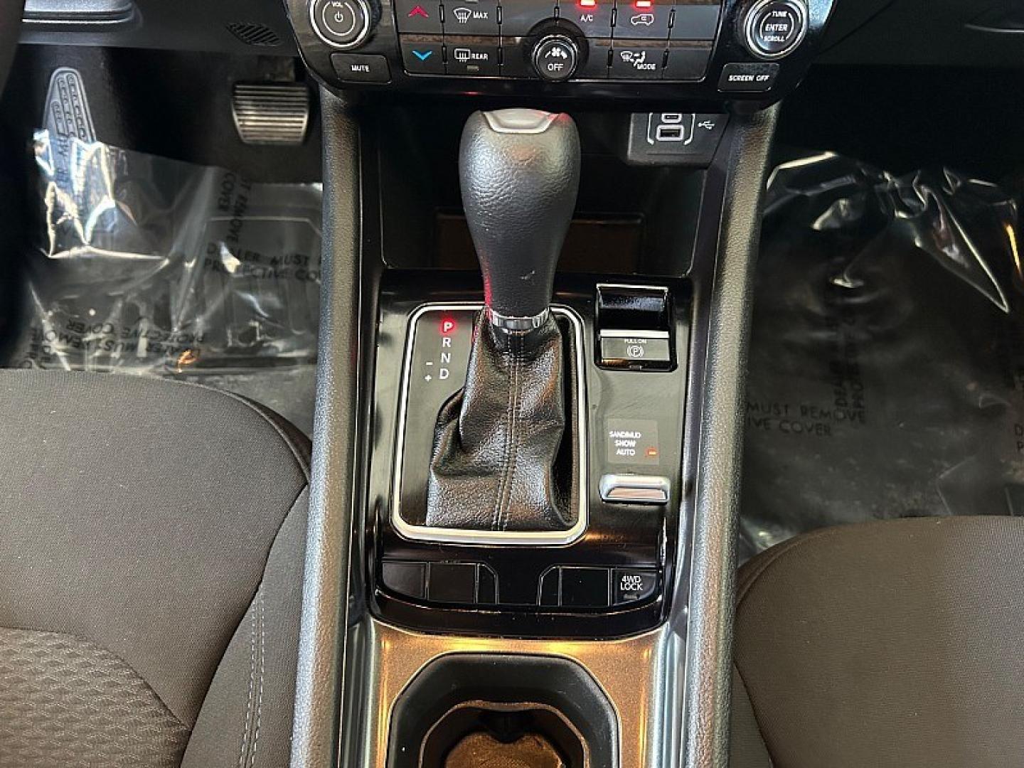 2025 Black Jeep Compass (3C4NJDAN9ST) with an 4-Cyl Turbo 2.0 Liter engine, Automatic 8-Spd transmission, located at 412 Auto Vista Drive, Palmdale, 93551, (661) 945-0620, 34.592636, -118.136681- Photo#29