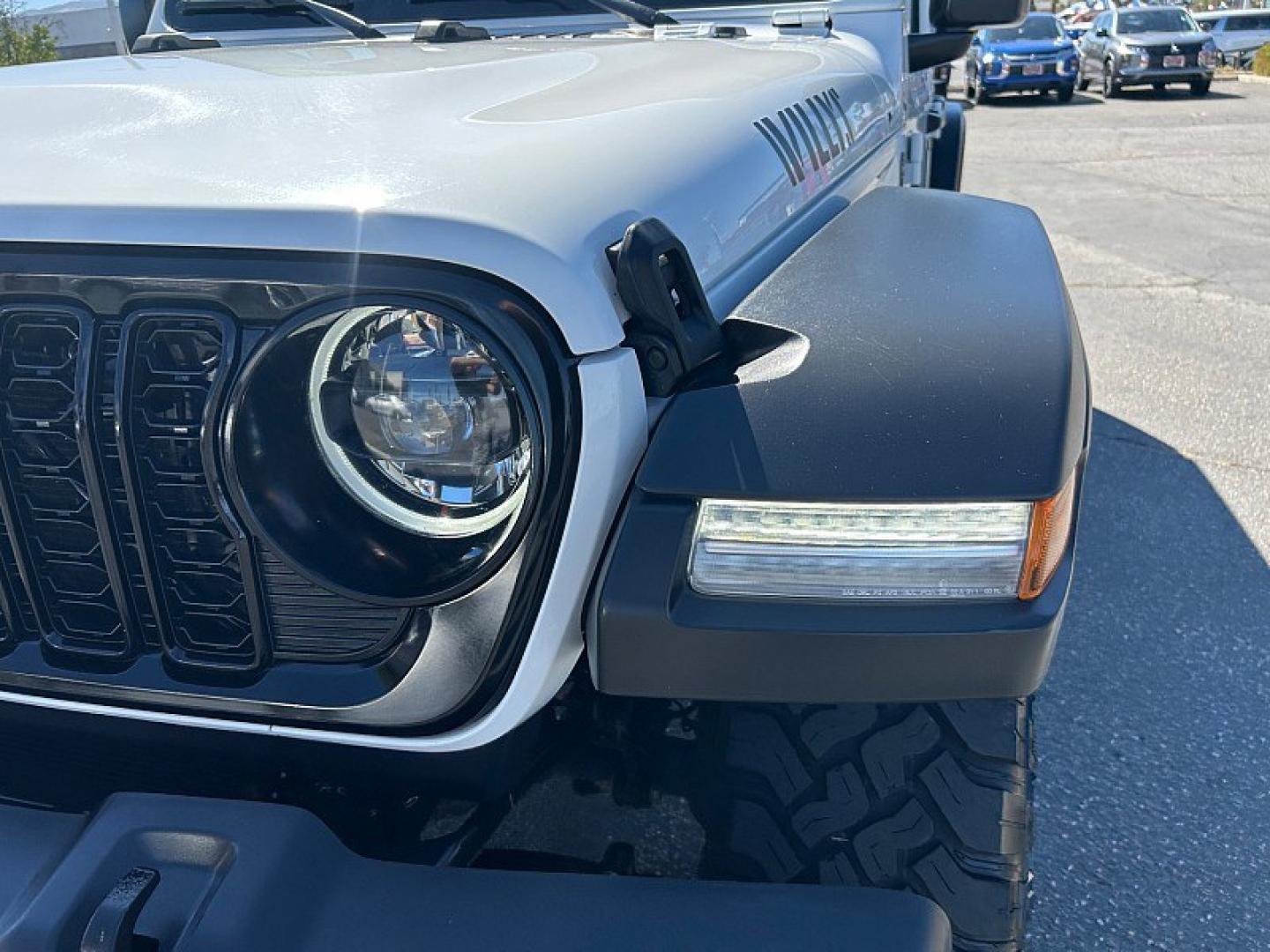 2025 White Jeep Wrangler (1C4PJXDN1SW) , located at 412 Auto Vista Drive, Palmdale, 93551, (661) 945-0620, 34.592636, -118.136681- Photo#9