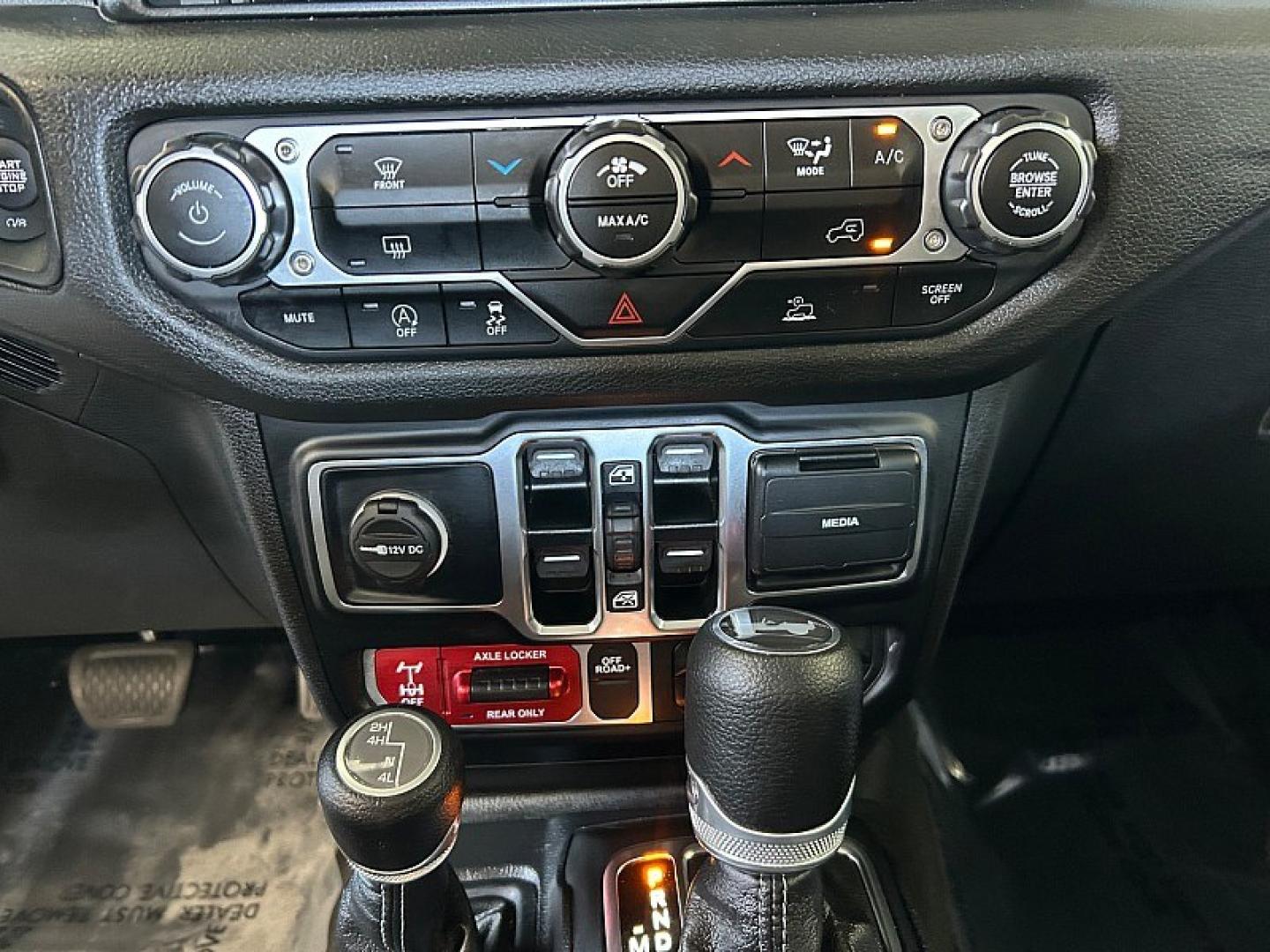 2025 White Jeep Wrangler (1C4PJXDN1SW) , located at 412 Auto Vista Drive, Palmdale, 93551, (661) 945-0620, 34.592636, -118.136681- Photo#20