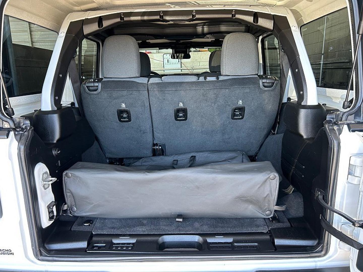 2025 White Jeep Wrangler (1C4PJXDN1SW) , located at 412 Auto Vista Drive, Palmdale, 93551, (661) 945-0620, 34.592636, -118.136681- Photo#27