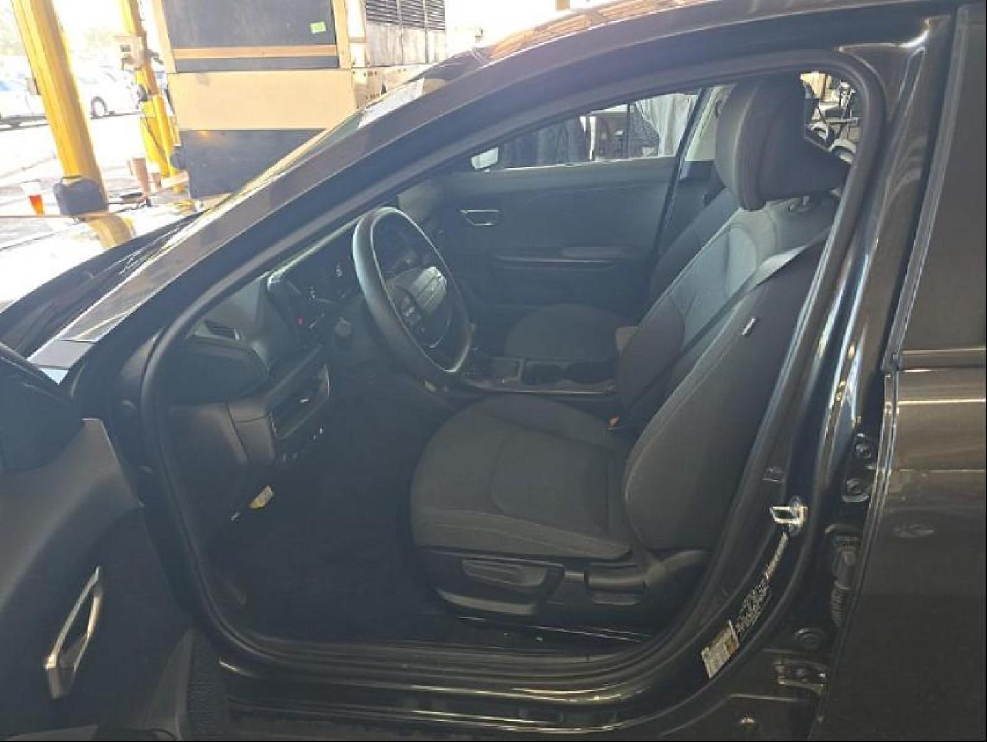 2025 GRAY Kia K4 (3KPFT4DE7SE) with an 4-Cyl 2.0 Liter engine, Automatic IVT transmission, located at 412 Auto Vista Drive, Palmdale, 93551, (661) 945-0620, 34.592636, -118.136681- Photo#7